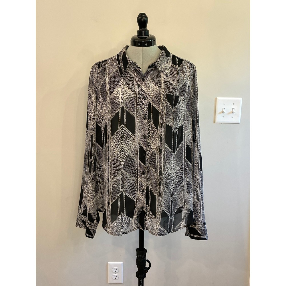 Guess Los Angeles Womens XL Black White Geometric Tribal Print Chiffon Blouse